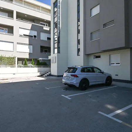 Tri Masline With Seaview Apartamento *