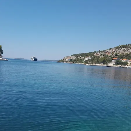 Tri Masline With Seaview