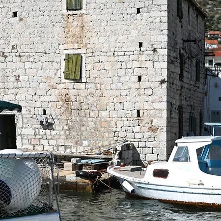 Tri Masline With Seaview Appartement *