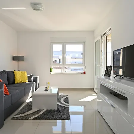 Appartement Tri Masline With Seaview *