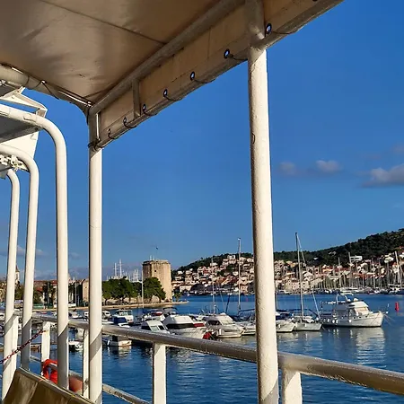 Appartement Tri Masline With Seaview *