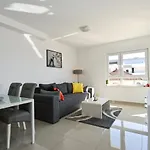 Tri Masline With Seaview Апартаменты Трогир